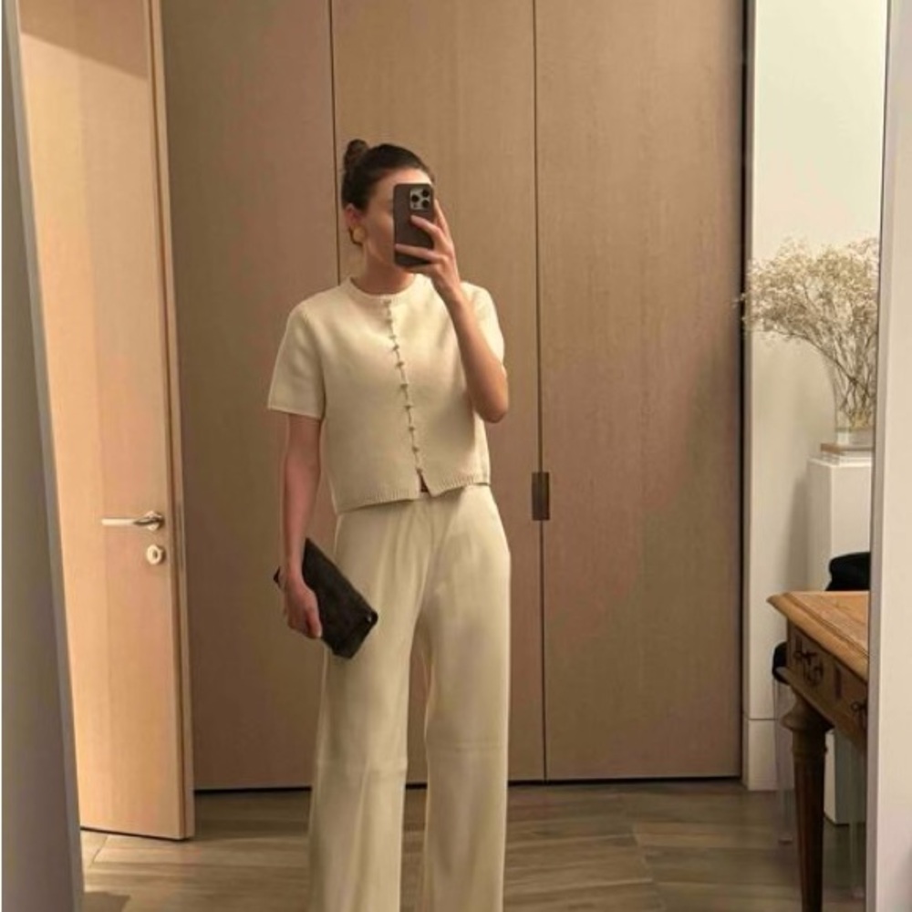 Short sleeve knit button down detail top